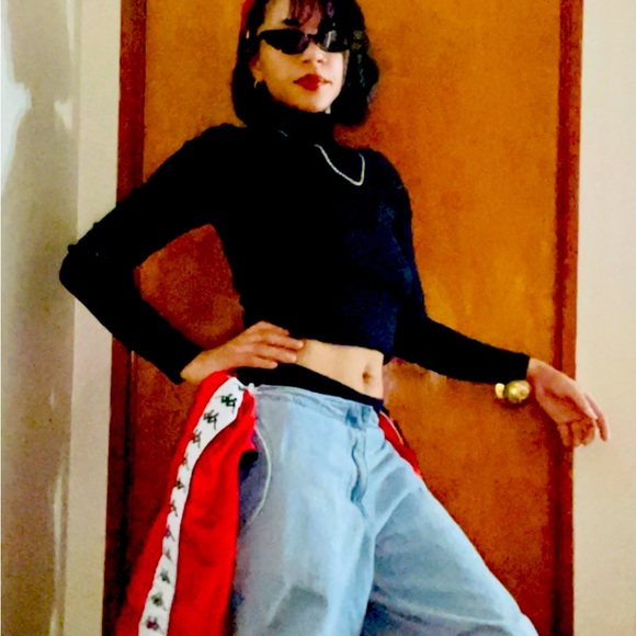 Meet your Posher, Dia🤞🏽 - Picture 1 of 16